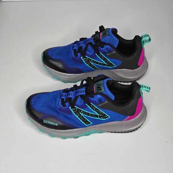 New Balance Women Trail V4 DynaSoft Blue Black Pink Sneakers Sz 6.5 WTNTRLL4 - Picture 2 of 10